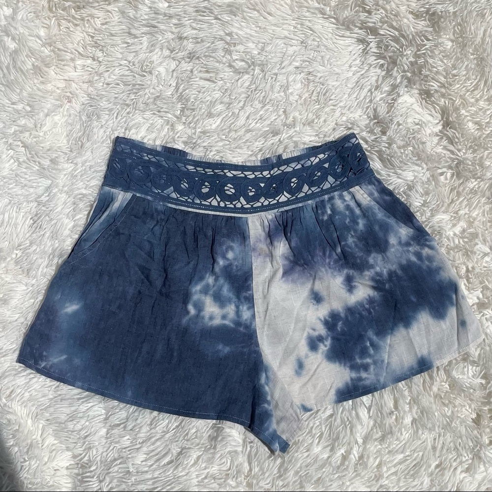 (SOLD) Linen Blue Tie Dye Shorts